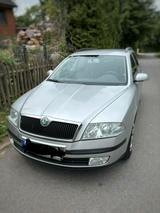 Skoda Octavia Bj 2005 Tüv  08/26 - Skoda Octavia aus 2005: Kombi