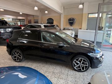 Volkswagen Golf VIII Lim. Style eHybrid*KAMERA*