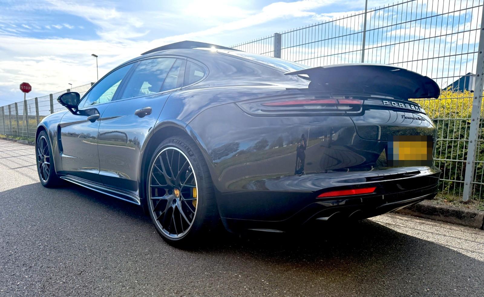 Porsche Panamera Turbo  4.0 V8 Sport Design Keramik