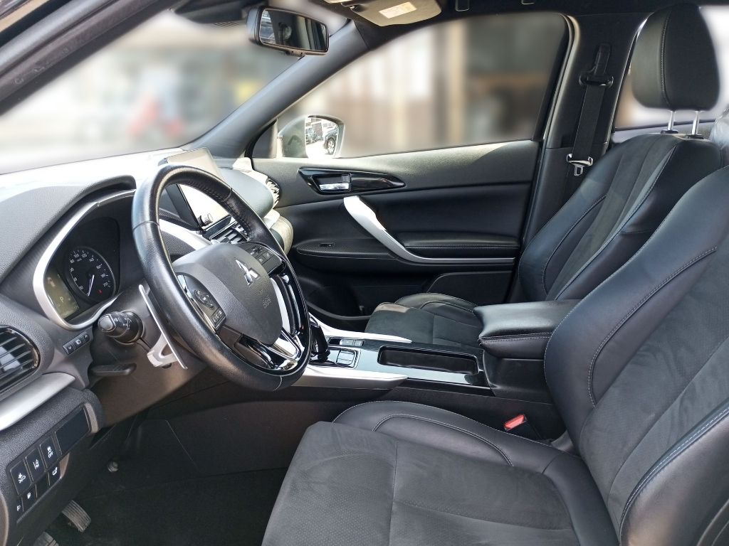 Fahrzeugabbildung Mitsubishi Eclipse Cross Plug-in Hybrid PLUS 2.4 4WD AHK WR