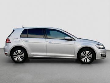 Volkswagen Golf - 6