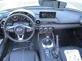 Mazda MX-5 RF 1.5 SKYACTIV-G 132 Exclusive-Line - Mazda MX-5: Coupe