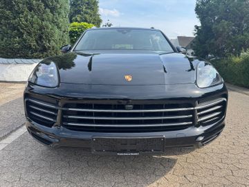 Porsche Cayenne - 2