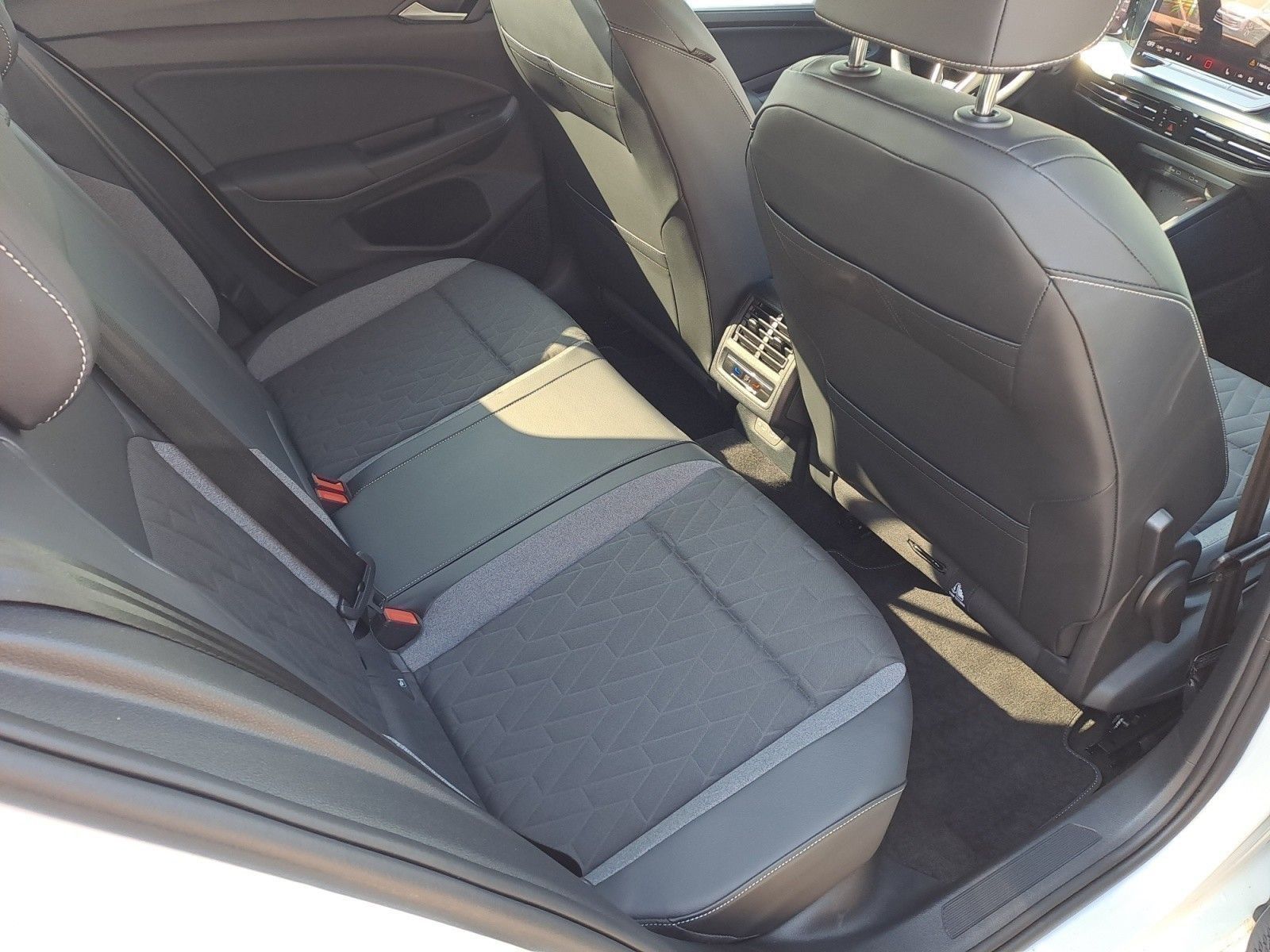 Volkswagen Golf - Bild 15