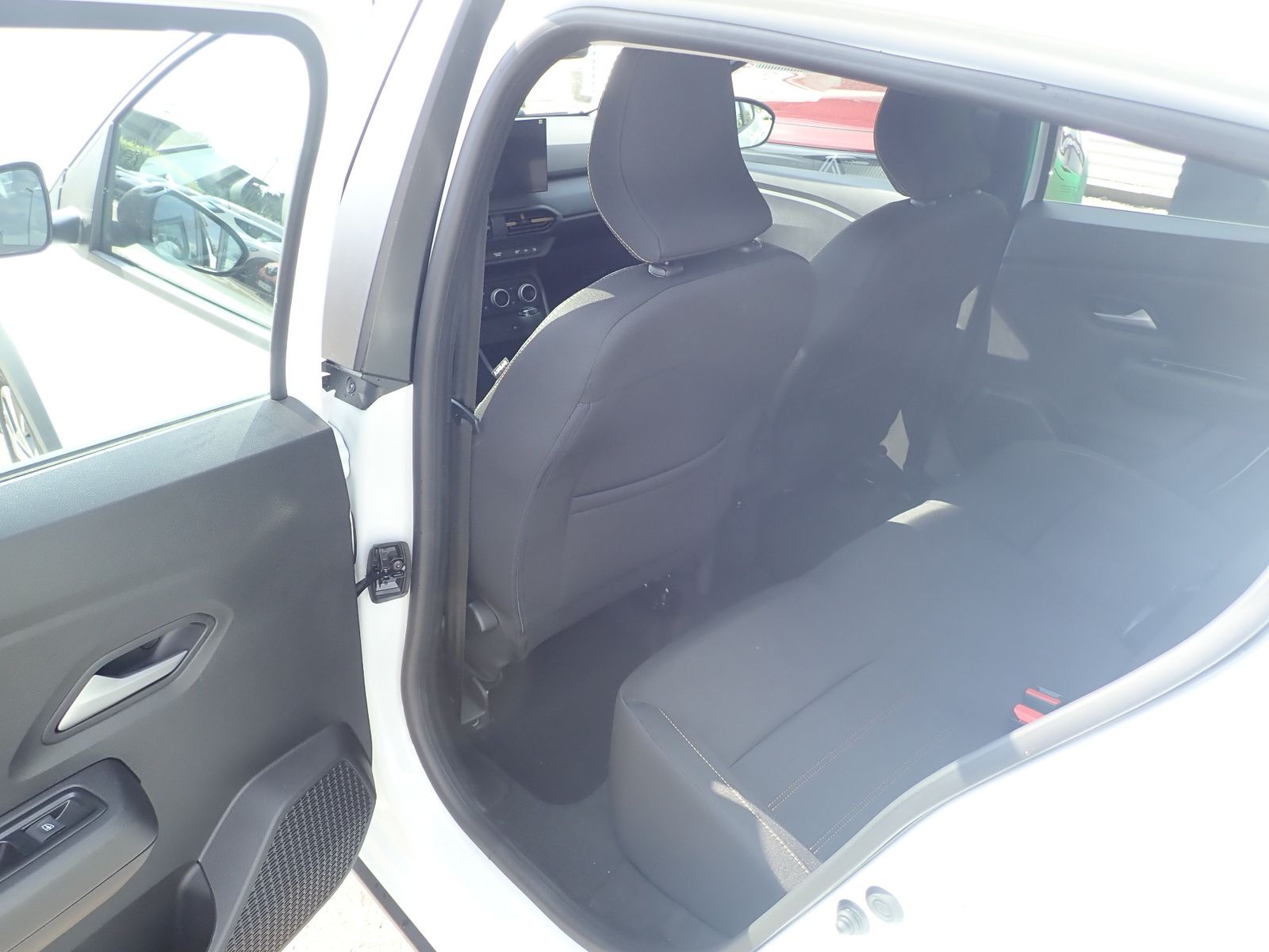 Fahrzeugabbildung Dacia Sandero Stepway Expression TCe 110