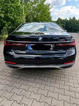 BMW 745e - - BMW 7er Reihe mit Hybrid-Antrieb