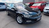 Volkswagen Passat Variant Business*NAVI*KAMERA*SHZ*ACC*SPUR - VW Passat Variant in Solingen