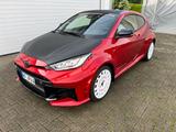 Toyota Yaris GR Convenience Autom. Keramik Armlehne WR - mit Benzin-Antrieb: mit Klimaautomatik, Armlehne