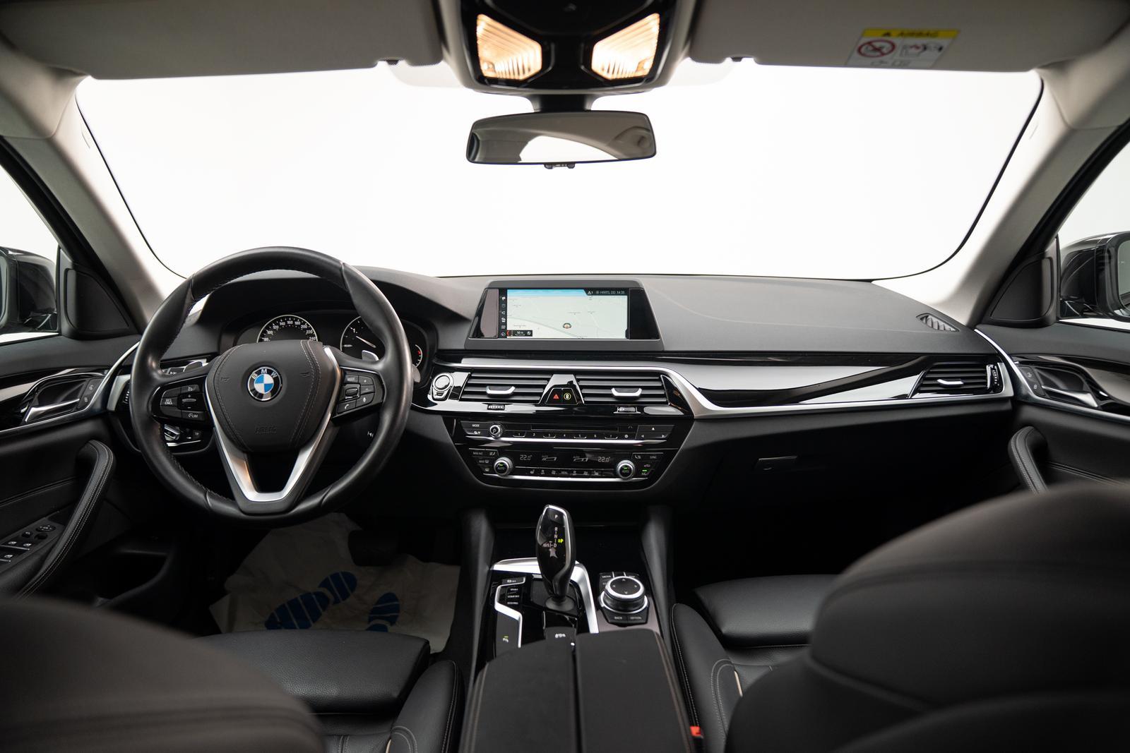 BMW 520 d Sport Line*LED*NAVI*LEDER*KAMERA*