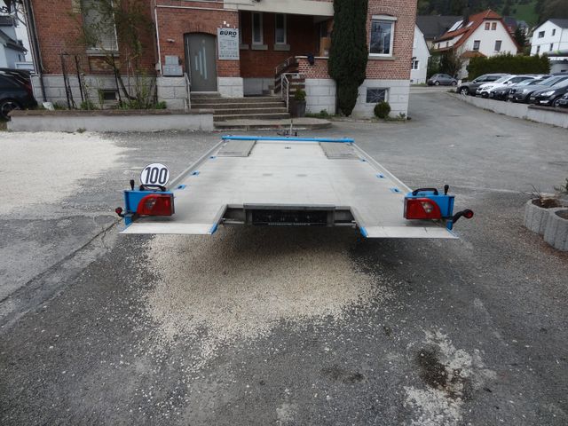 Fahrzeugabbildung Vezeko Überfahr/100KM/H/2,7T/Top-Zustand/