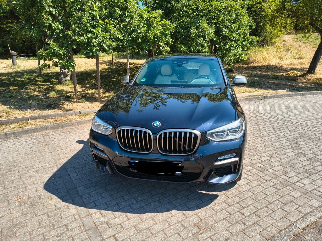 Image of BMW X4 M40