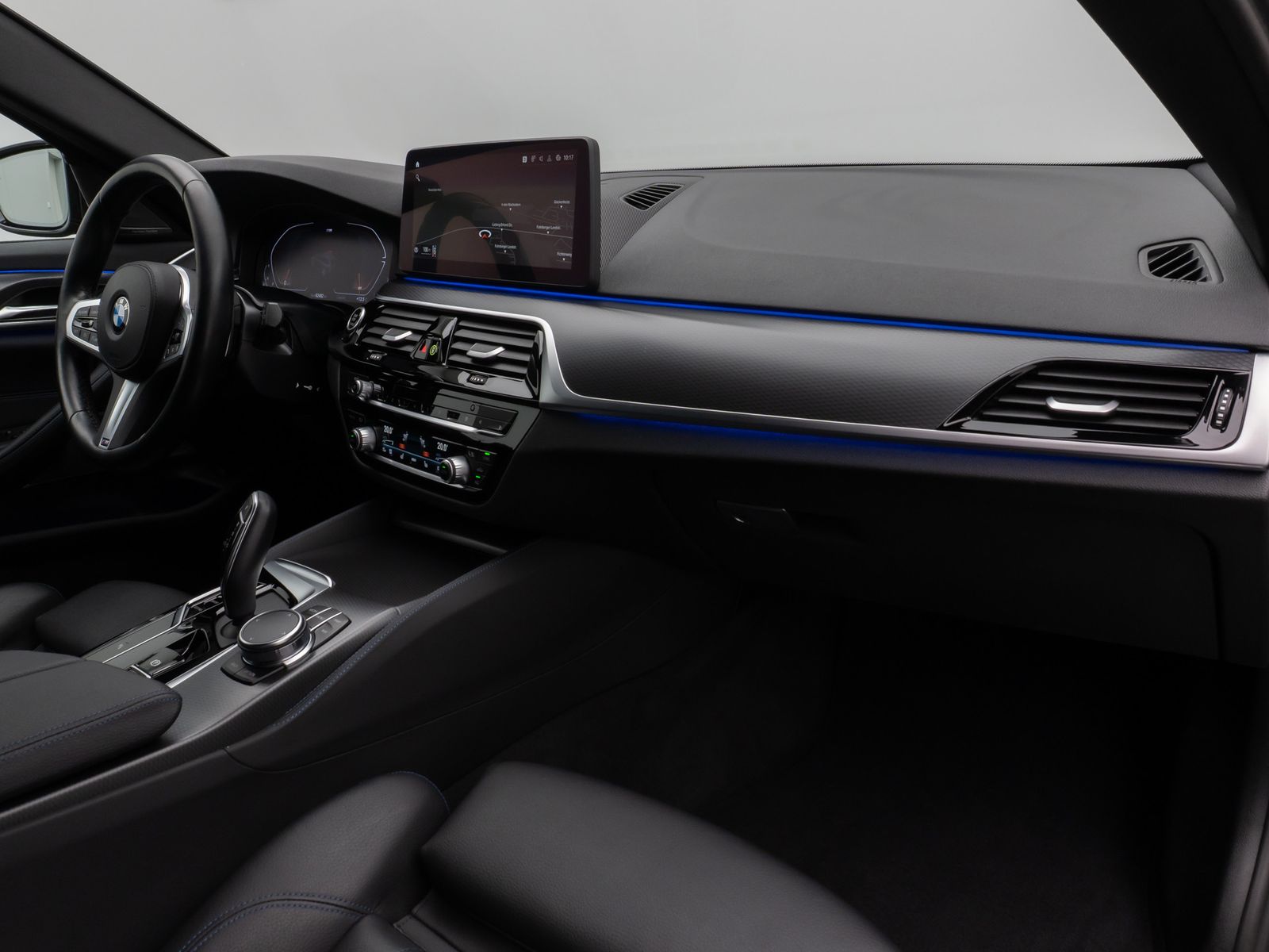 Fahrzeugabbildung BMW 540d xD M Sport Kamera Laser HUD DAB H/K Komfort