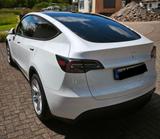 Tesla Model Y, RWD, AHK, Garantie, TÜV neu - Tesla: Garantie