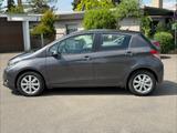 Toyota Yaris Life 1.33 Klima Navi R-Kam Tüv Neu - gebrauchte Toyota Yaris aus dem Jahr 2013