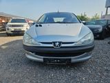 Peugeot 206 1.4 Automatik. - Peugeot aus 2002