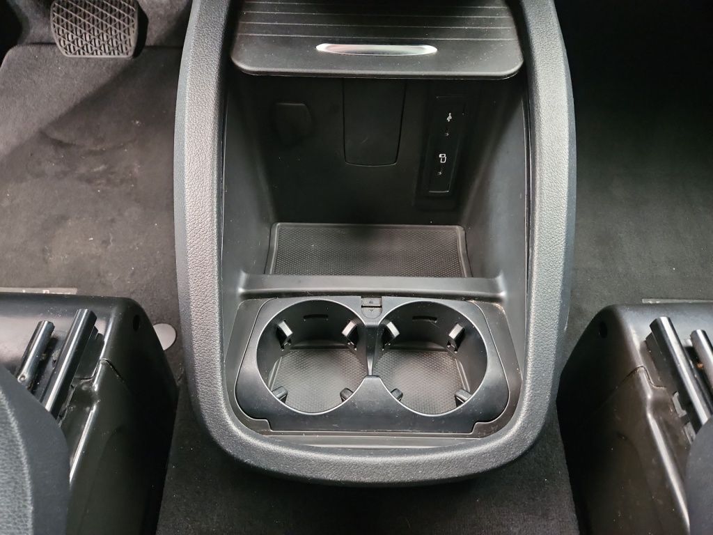 Fahrzeugabbildung Mercedes-Benz V 220 ED lang Tisch AHK Panorama LED 10''MBUX RF