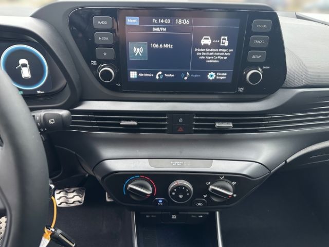 Fahrzeugabbildung Hyundai BAYON 1.0 T-Gdi (100PS) 48V DCT Trend 17''Alufel