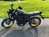 Yamaha XSR 125 Legacy wie neu mit Tieferlegung