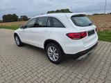 Mercedes-Benz GLC 300 e 4Matic LED  MBUX AHK el schwenkbar - mit Hybrid-Antrieb: Start/Stopp-Automatik