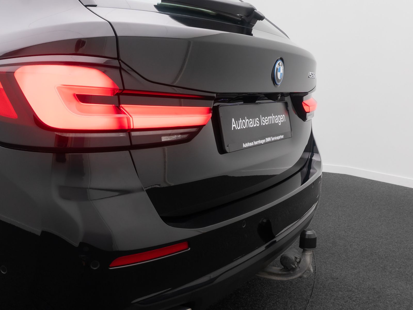 Fahrzeugabbildung BMW 520e Panorama 360°DAB H/K Leder AHK Sport 18Zoll