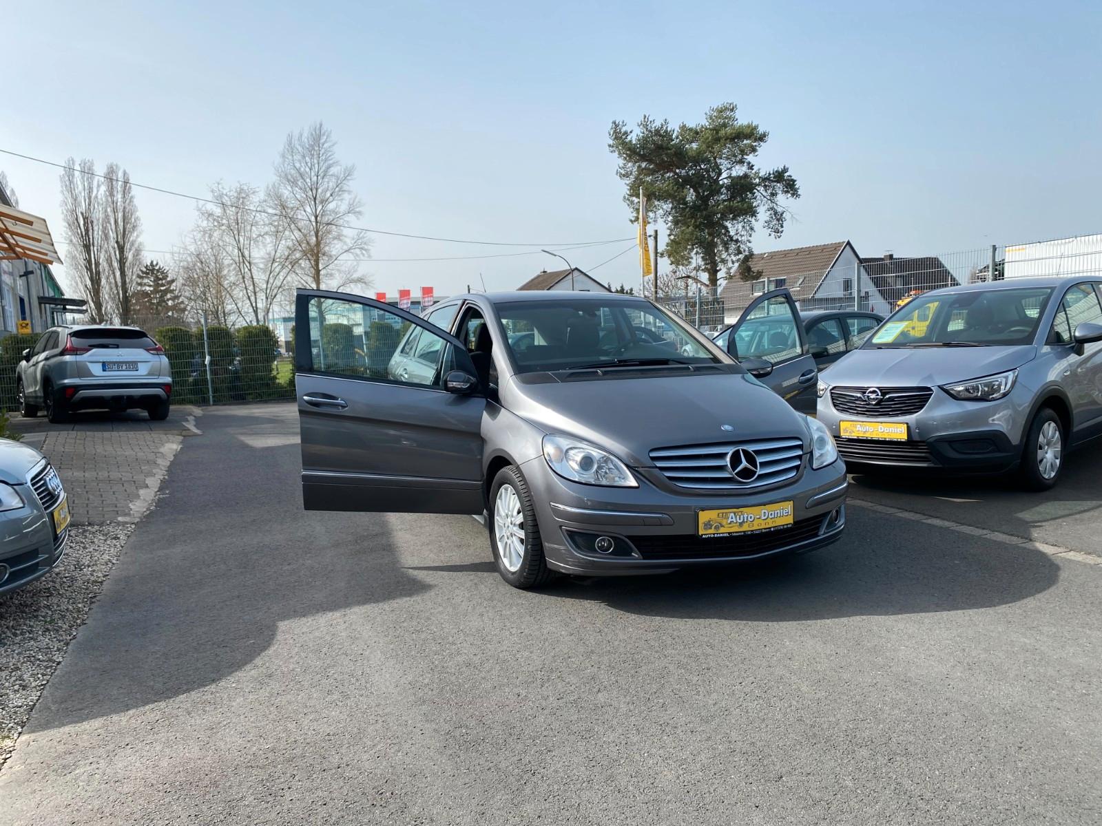 Mercedes-Benz B180 Klima Allwetter Sitzhz. TÜV Grüne Plakette