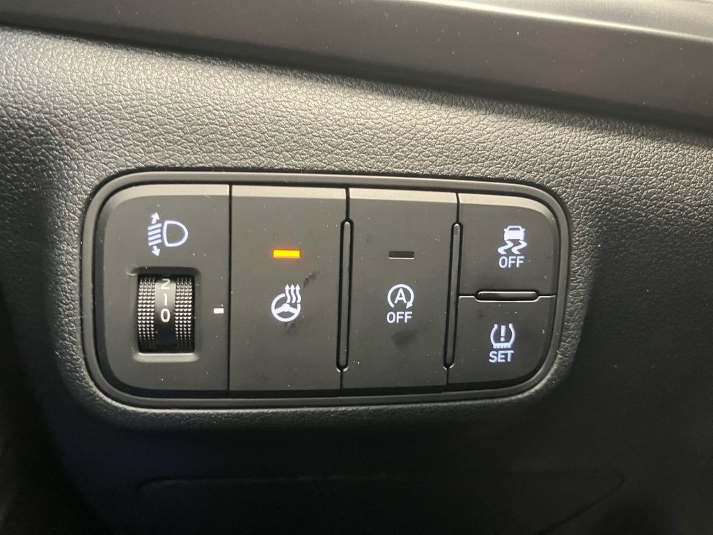 Fahrzeugabbildung Hyundai i20 1.0 T-GDI 7-DCT Prime 4xSHZ AUT HUD LED Navi