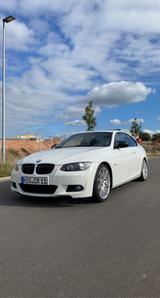 BMW 325i M-Paket - BMW 325 Coupé 325i m paket mit Benzin-Antrieb