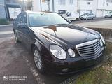 Mercedes-Benz E 200 NGT BlueEFFICIENCY CLASSIC Autom. Classic - Mercedes-Benz E 200: Ngt