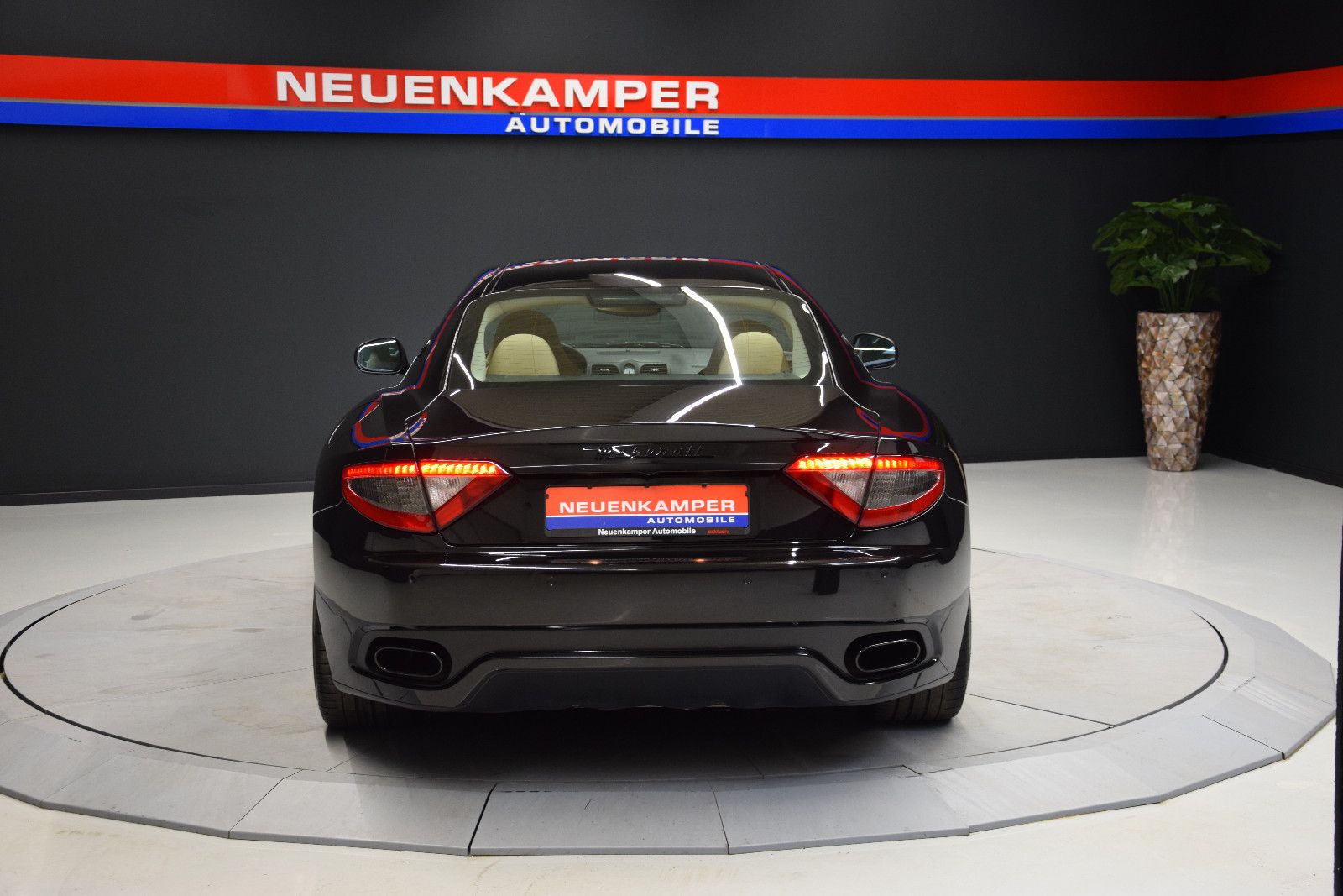Fahrzeugabbildung Maserati Gran Turismo Sport Bi-Xenon PDC Leder Memory