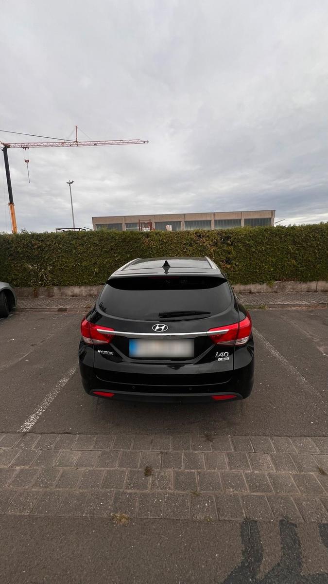 Hyundai i40 2014 — interior
