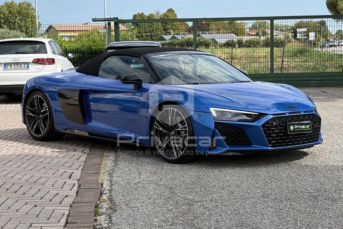 Audi AUDI R8 Spyder V10 quattro S tronic imagem 3