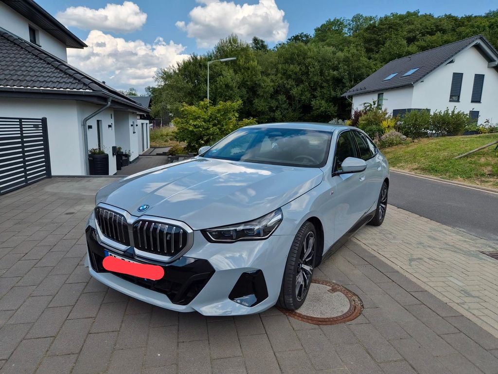Image of BMW i5
