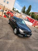 Mercedes-Benz Mercedes w204 c200 benziner  124000km 2012 - Mercedes-Benz: W124