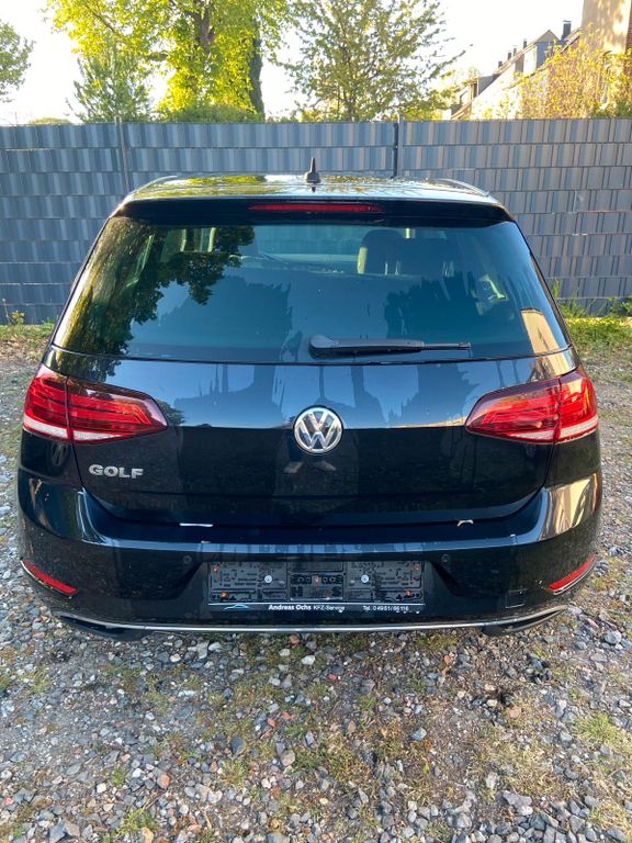 Image of Volkswagen Golf