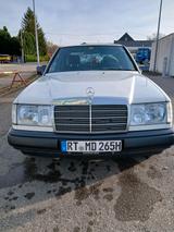 Mercedes-Benz Mercedes W124 300 D Oldtimer - gebrauchte Mercedes-Benz 300 aus dem Jahr 1985