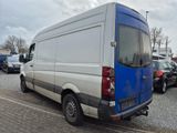 Volkswagen Crafter Kasten 35 mittel L2H2 Hochdach - mit TÜV bei mobile.de gebraucht kaufen