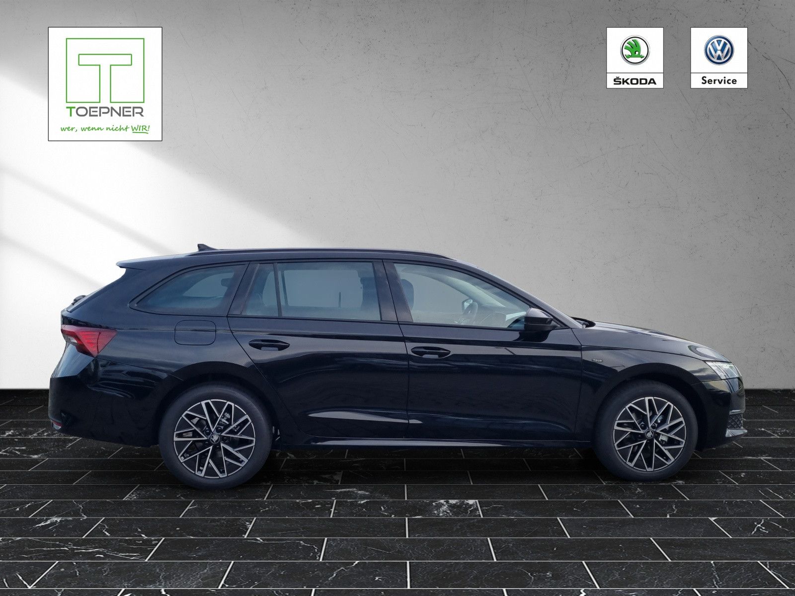 Fahrzeugabbildung SKODA Octavia Combi Tour 2.0 TDI 110kW/150PS AHK Licht