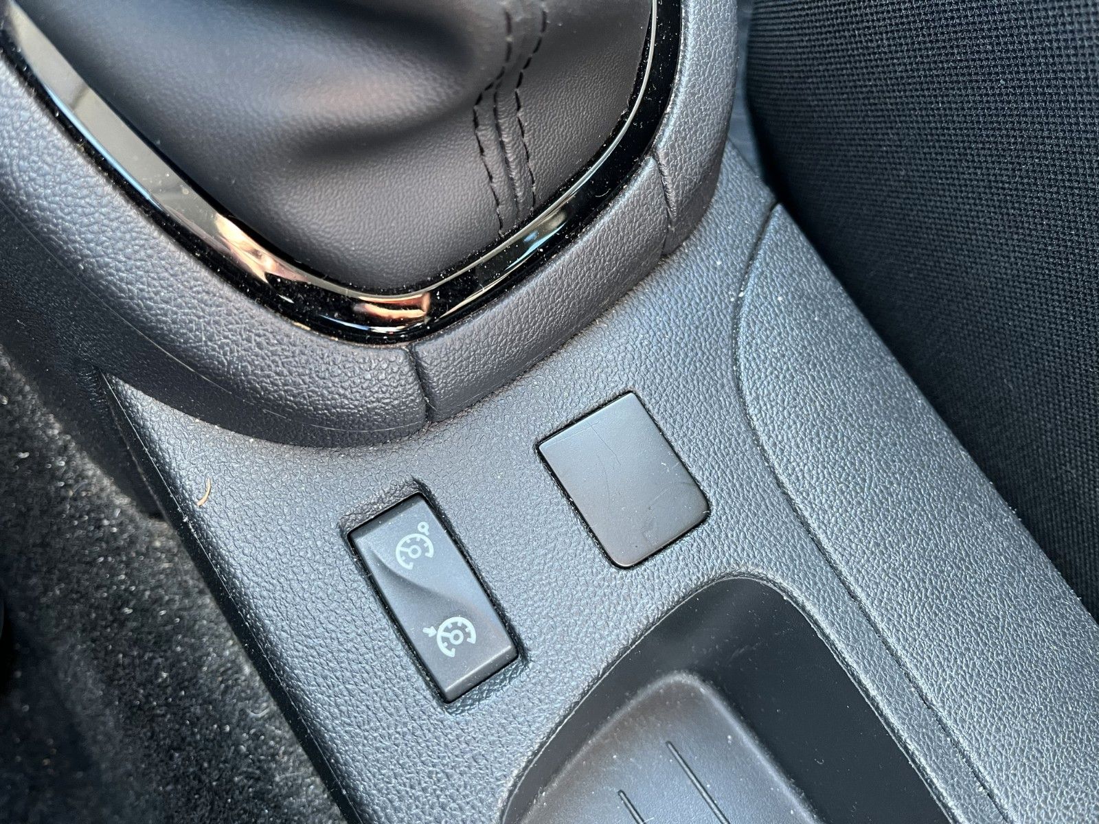 Fahrzeugabbildung Renault Clio IV Limited