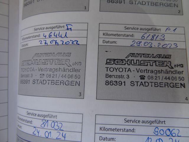 Fahrzeugabbildung Toyota Yaris Comfort/Automatik/1.Hd/Kam/4-Türig/
