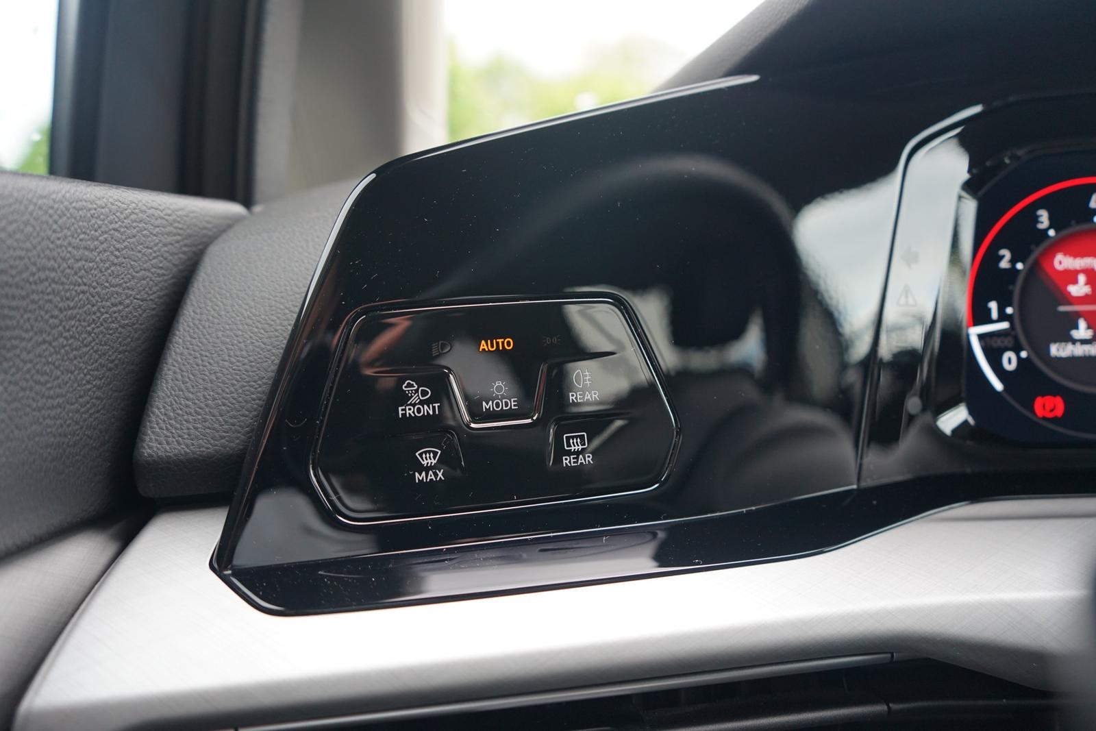 Volkswagen Golf VIII 1.5 TSI Life LED Navi App-Connect DAB, миниатюра 27