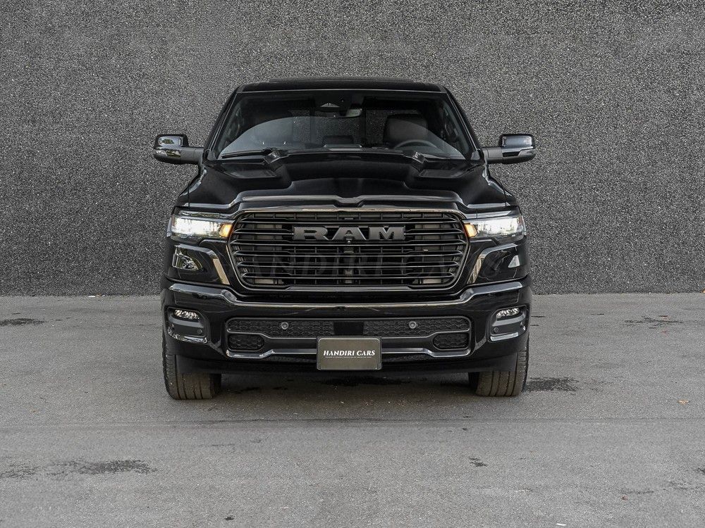 Dodge 2026 5.7L V8 HEMI!  RAM 1500 Sport €72000 +360° imagem 2