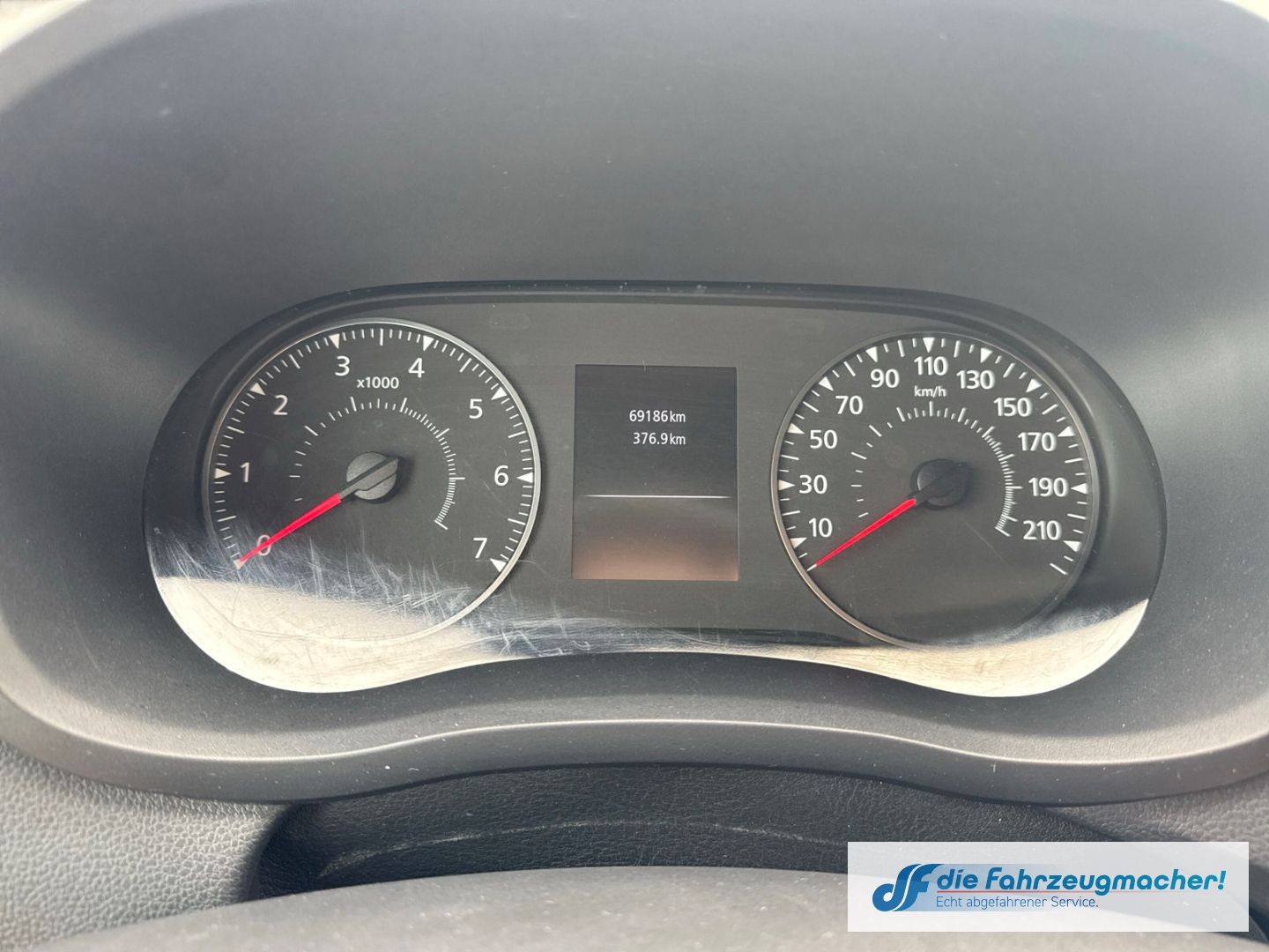 Fahrzeugabbildung Opel Movano B Kasten L3H2 3,5t 2.3 CDTI Biturbo Regen