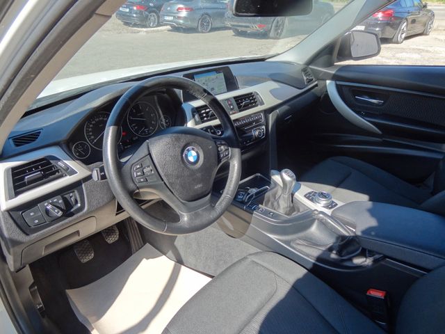 Fahrzeugabbildung BMW 320d Advantage/2.Hd/190PS/LED/Navi/PDC/SitzH/