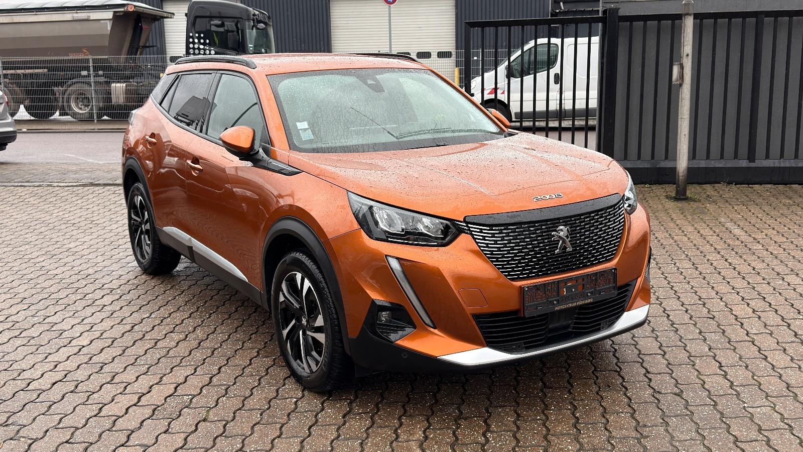 Peugeot 2008 Allure*NAVI*KEYLESS*SPUR*ZAHNRIEM.NEU*