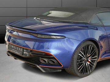 2019 Aston Martin DBS — фото 10
