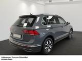 Volkswagen Tiguan 1.5 TSI DSG Life Navigation Rückfahrkamer - Volkswagen Gebrauchtwagen in Düsseldorf