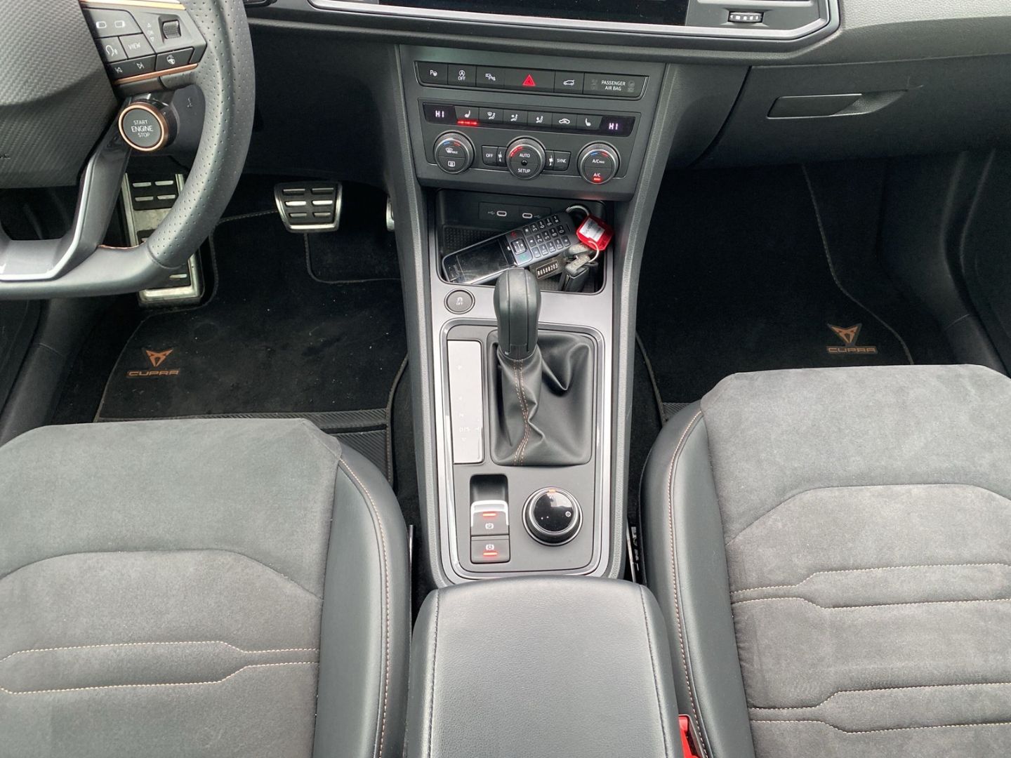 Fahrzeugabbildung CUPRA Ateca Basis AHK-klappbar Navi Digitales Cockpit