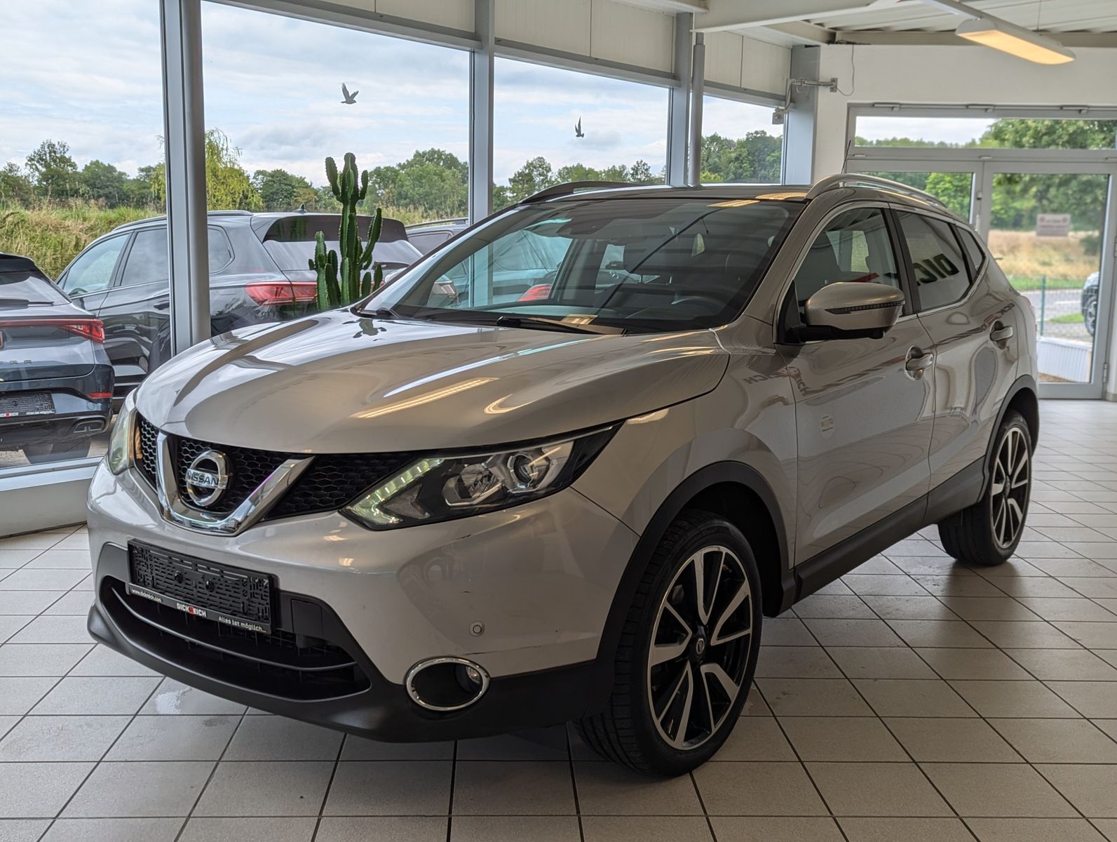 NISSAN Qashqai 1.5d Tekna LED T-Leder 360° Pano AHK 19" - Image 3