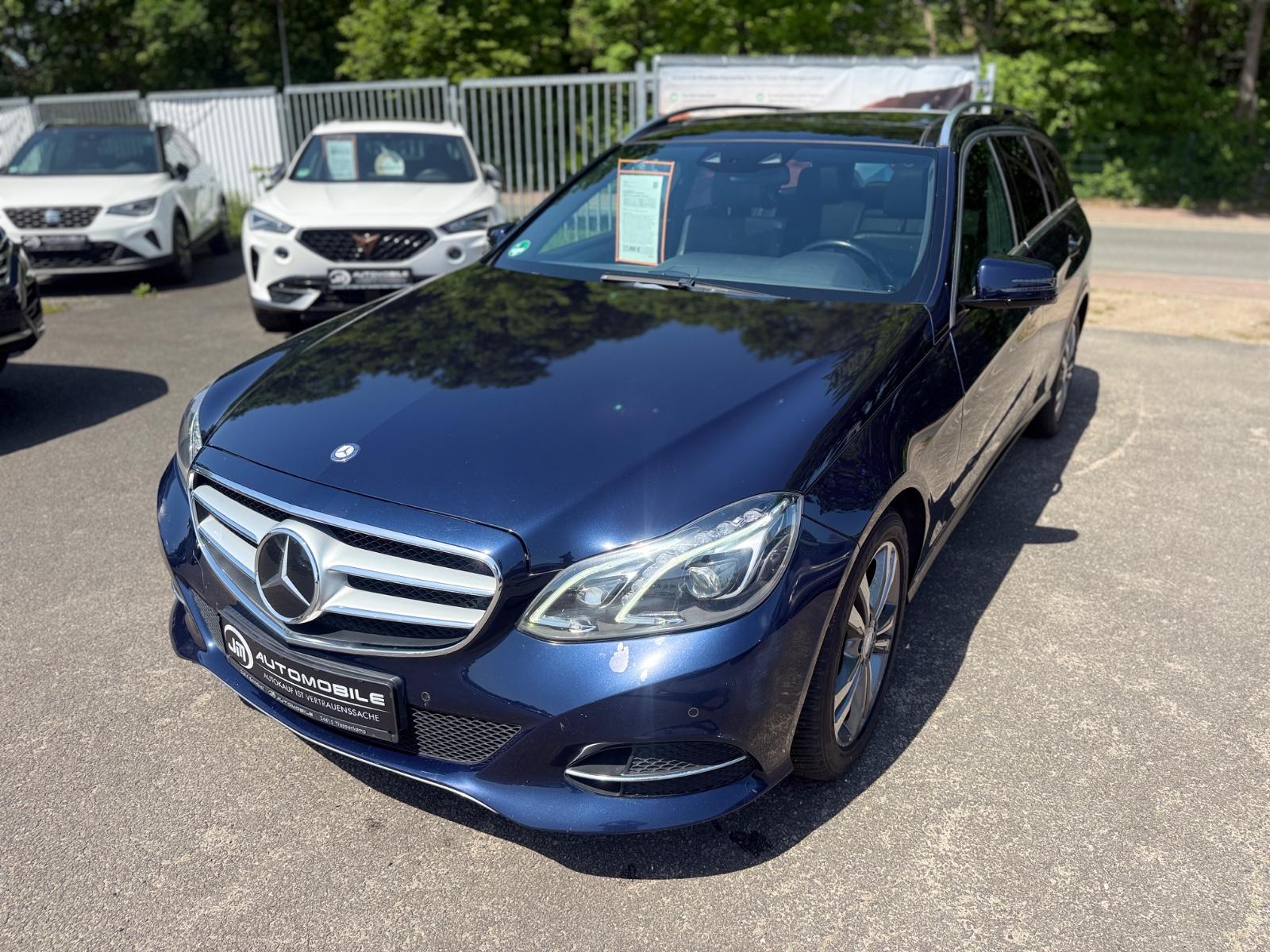 Mercedes-Benz E 300 BlueTec Hyb.*Pano*Leder*DIST*LED*TÜV NEU*