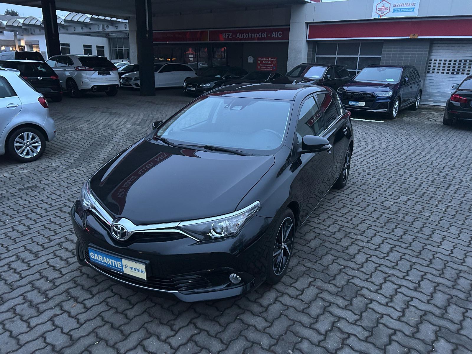 Toyota Auris-Edition-S+Navi-Kamera-SHZ-PDC-Alu-BC-NS-RC